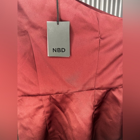 Women’s NWT NBD Red Designer Slim One Shoulder Long Sleeve Midi Dress Size XXS - Picture 4 of 8